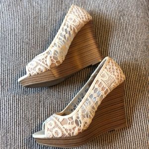 Size 5 Lace Wedges